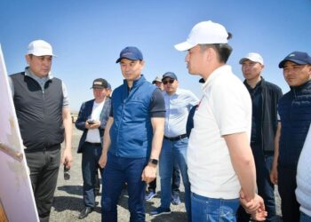 ТҮРКІСТАННЫҢ ИНФРАҚҰРЫЛЫМЫН ЖАҚСАРТУ ЖҰМЫСЫ ЖАЛҒАСЫП ЖАТЫР