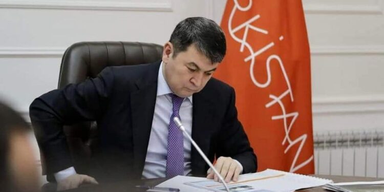 ҚАЛА ӘКІМІ НҰРБОЛ ТҰРАШБЕКОВТІҢ ТӨРАҒАЛЫҒЫМЕН ЖЕДЕЛ ЖИЫН ӨТТІ