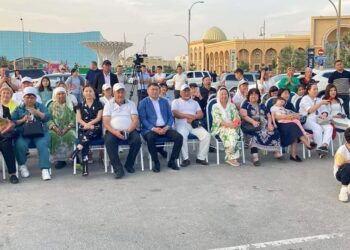 ҚАЗЫҒҰРТТЫҚ ӨНЕРПАЗДАР ШЫРҚАҒАН ПАТРИОТТЫҚ РУХТАҒЫ ӘНДЕР КӨПТІҢ КӨҢІЛІН СЕРПІЛТТІ