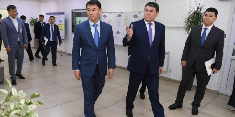 ДАРХАН САТЫБАЛДЫ ТҮРКІСТАНДАҒЫ БІРЫҢҒАЙ БАЙЛАНЫС ОРТАЛЫҒЫНЫҢ ЖҰМЫСЫН ОҢ БАҒАЛАДЫ