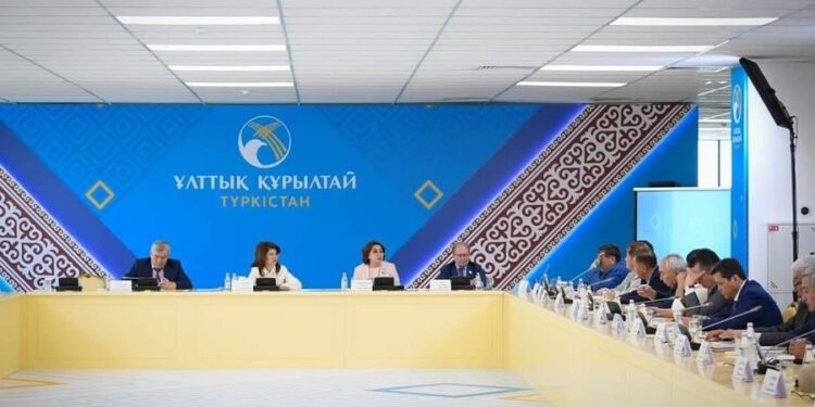 АЗАМАТТЫҚ ҚОҒАМДЫ, ОТАНДЫҚ ӨНЕРДІ ДАМЫТУ ЖӘНЕ ҰРПАҚТАР САБАҚТАСТЫҒЫН САҚТАУ – ҰЛТТЫҚ ҚҰРЫЛТАЙ МҮШЕЛЕРІ ӨЗЕКТІ МӘСЕЛЕЛЕРДІ ТАЛҚЫЛАДЫ