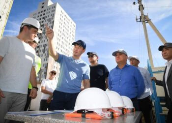 ТҮРКІСТАНДАҒЫ ЕҢ БИІК КӨПҚАБАТТЫ ЕКІ ҮЙДІҢ ҚҰРЫЛЫСЫ БИЫЛ АЯҚТАЛАДЫ