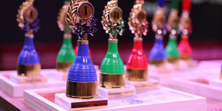 БІРІНШІЛІК ОЙЫНДАРЫНЫҢ ЖЕҢІМПАЗДАРЫ МАРАПАТТАЛДЫ