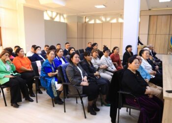 ҚАРЖЫ САЛАСЫ ҚЫЗМЕТКЕРЛЕРІНЕ ҚҰРМЕТ КӨРСЕТІЛДІ
