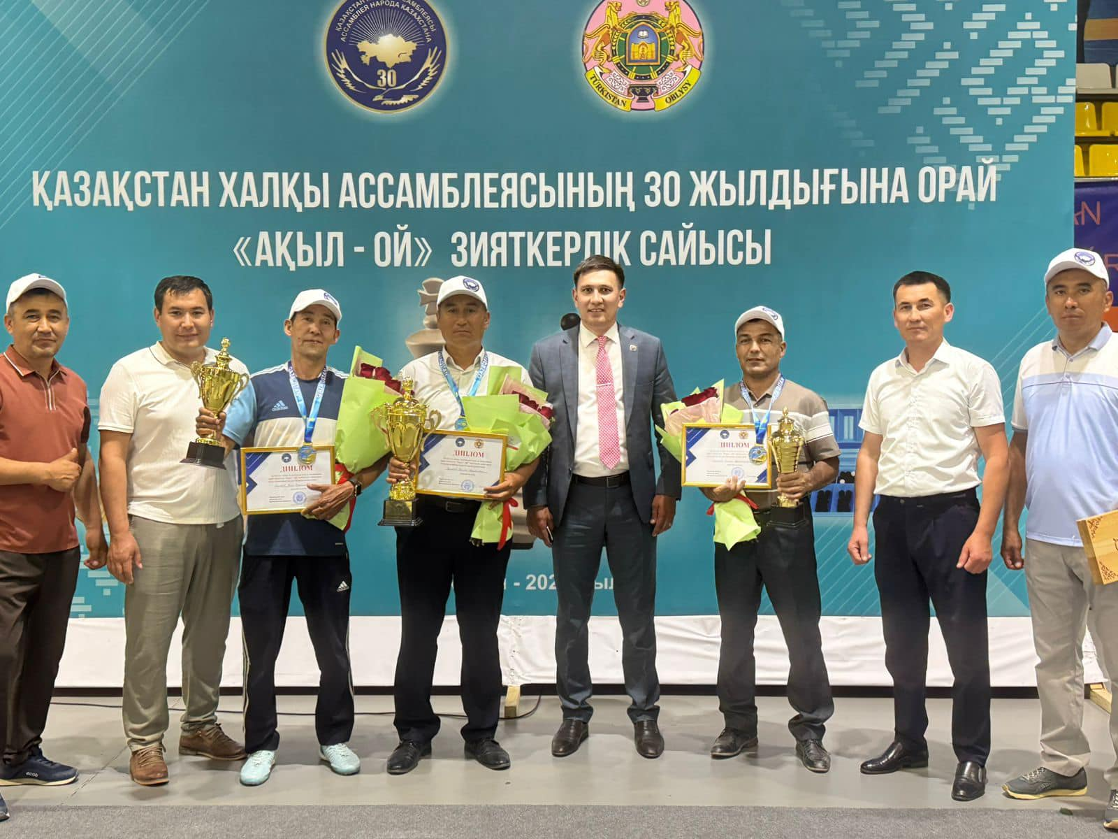 ЗИЯТКЕРЛІК  САЙЫСТА  ҮЛКЕН  ЖЕТІСТІК