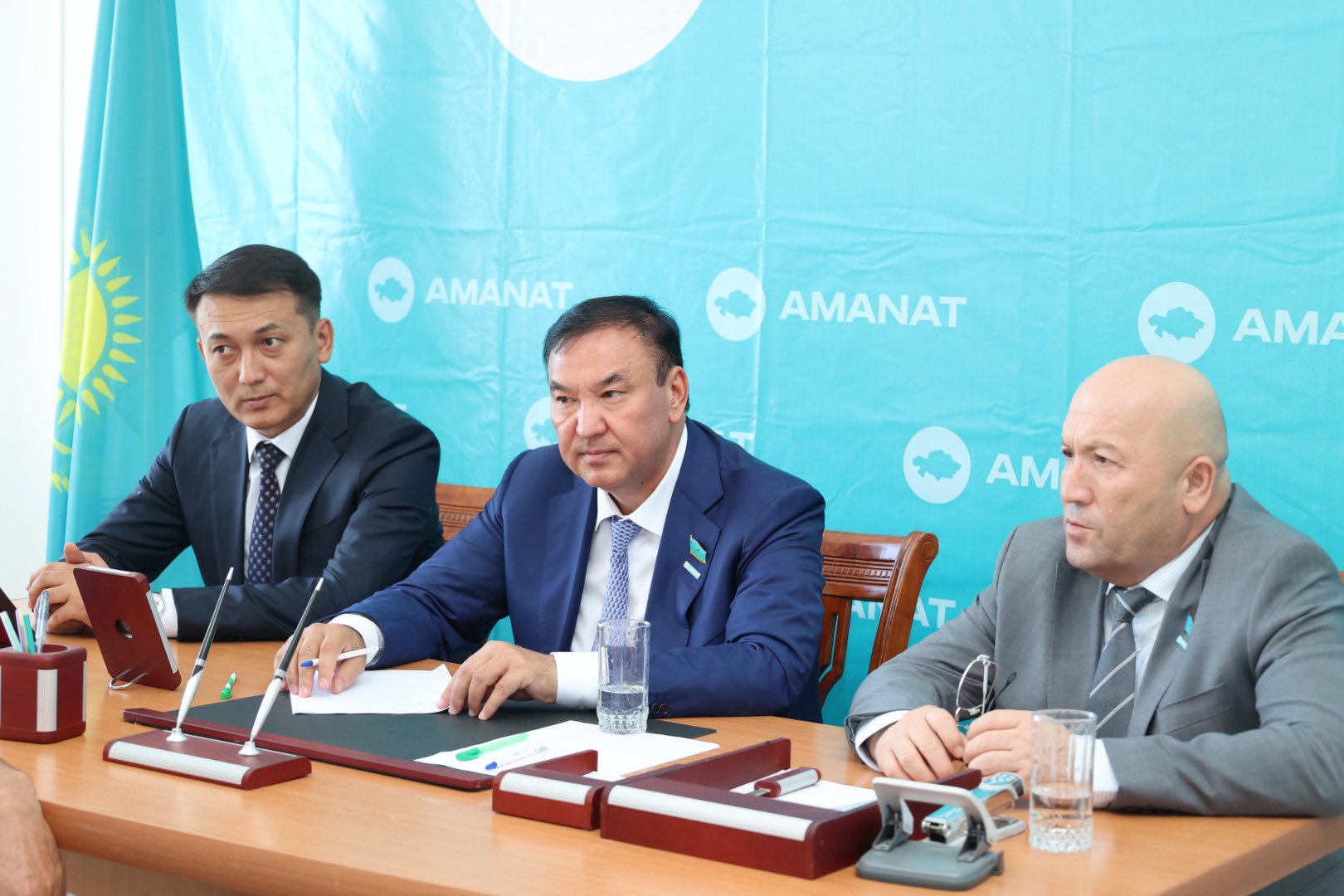 МӘЖІЛІС ДЕПУТАТЫ САУРАН АУДАНЫНДА ҚОҒАМДЫҚ ҚАБЫЛДАУ ӨТКІЗДІ